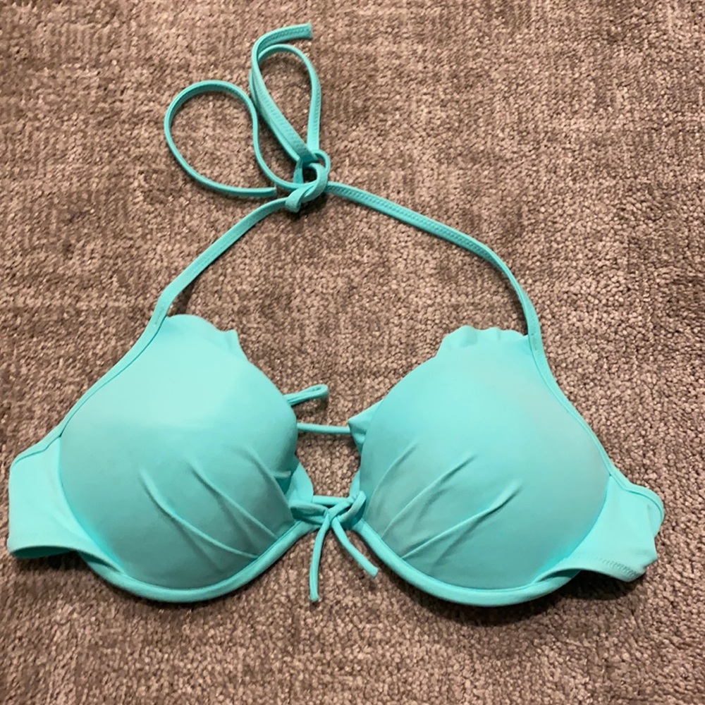 Victoria’s Secret bikini top